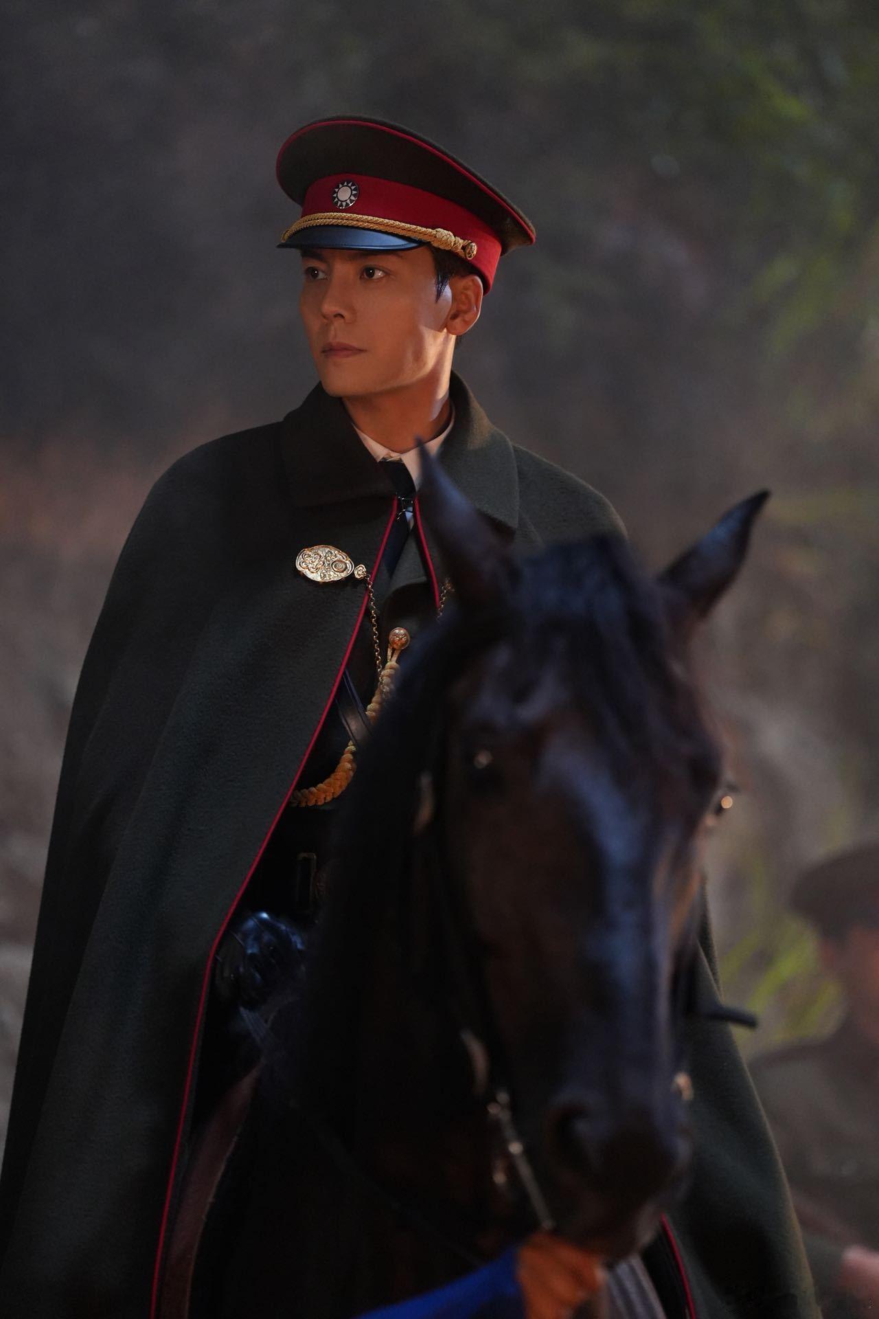 陈伟霆张启山武力值 《九门》陈伟霆张启山武力值，真的是完全爆表，有咱们张大佛爷出