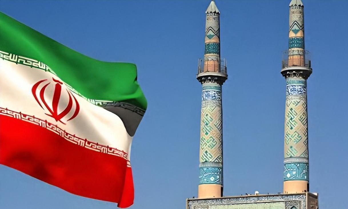 别再盯着伊朗的导弹了，最近他们干的一件事，比发射十枚弹道导弹还让美国和以色列挠头