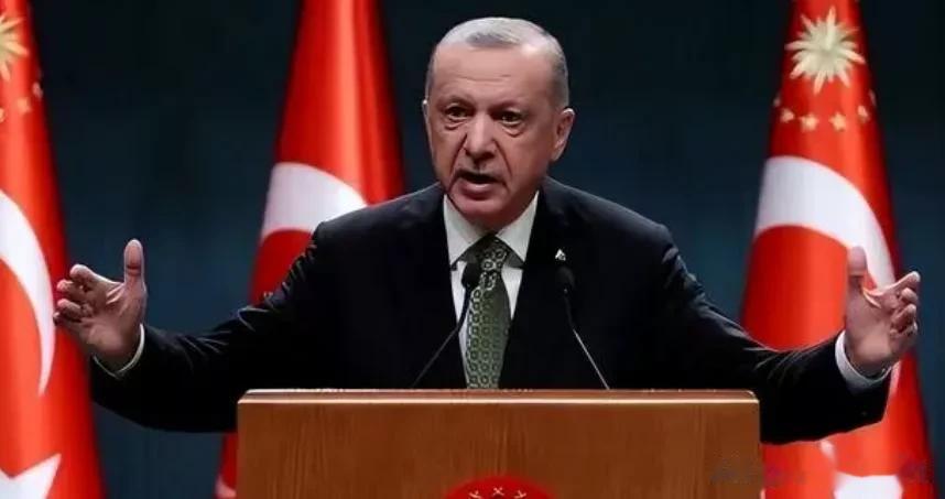 土耳其刚刚大选，塞尔维亚紧随其后，西方两大“拦路虎”同时变脸

来源:海峡快讯
