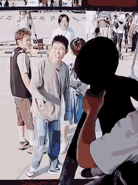 鹿晗录“五哈