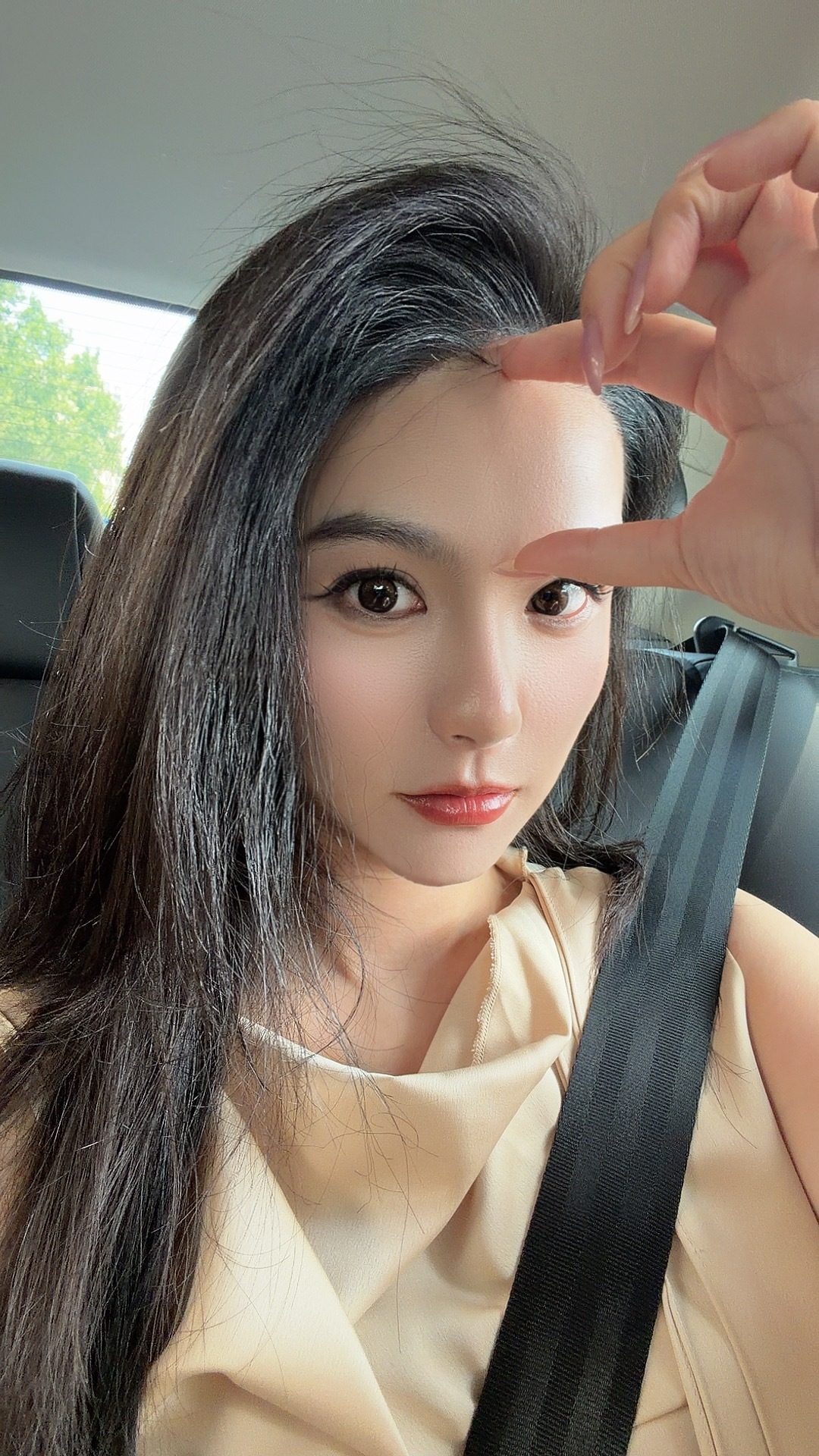 准备“二次植发”了！几年前植发的审美已经过时了，现在好像流行毛绒感。有没有植发的
