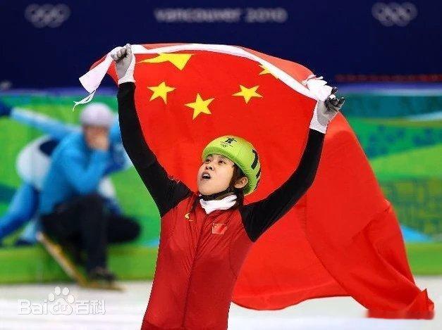 浪姐大众评审现场辱骂奥运冠军王濛我觉得很多人还是不清楚王濛的真正地位。芒果也是完
