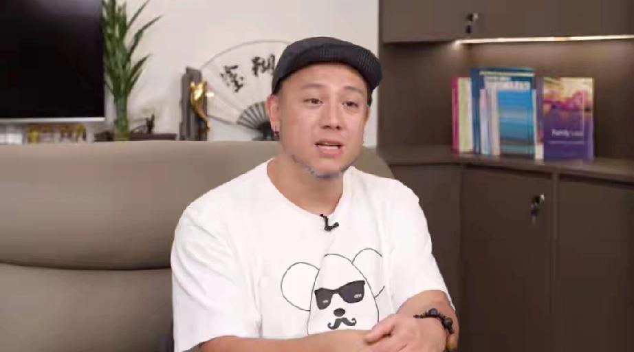 41岁张致恒人设翻车！债主放出录音截图，被曝夫妻唱双簧博同情
 
       