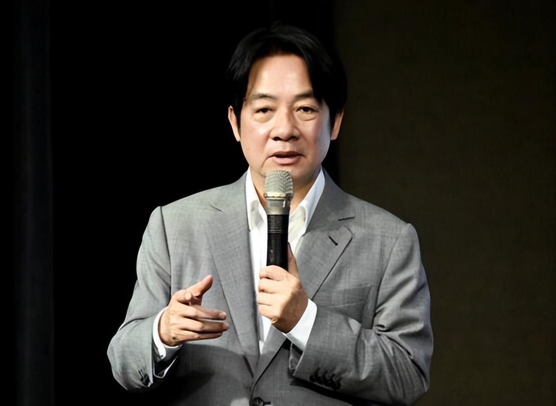 赖清德最近恐怕睡不踏实了。岛内风向变了，而且极其彻底。过去提“和平”就被扣投降帽