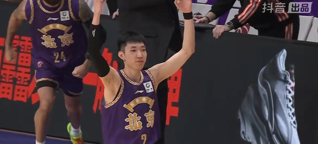 廖三宁绝杀福建男篮！
1月12日晚这场北控队和福建男篮的比赛太刺激了！比赛一开始