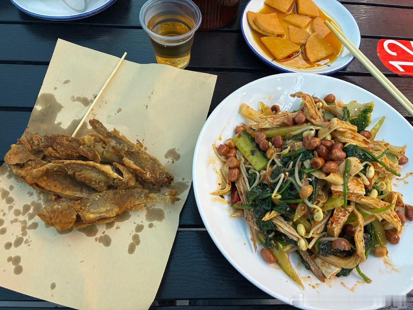 今天终于吃上鱼肉+菜了 