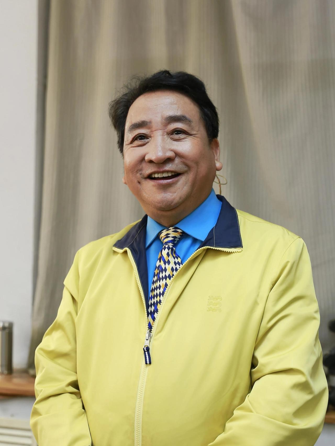 姜昆：谣言澄清后，
仍坚守曲艺传承初心
此前，一段“姜昆在美国豪宅过圣诞并演唱《