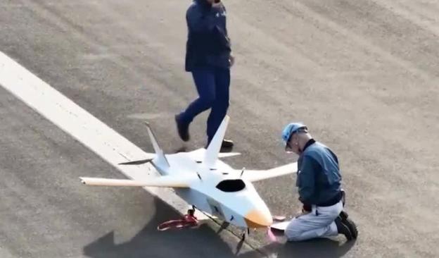 日本突然改安保政策，38 家抢无人机订单，为啥连买多少台都不敢明说？
 
一份无