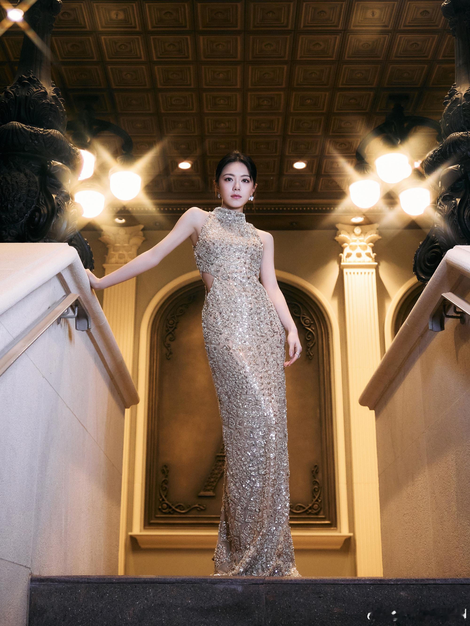 赵今麦 我家有女初长成 看着赵今麦成长，满心欣慰。她在演技上的成长肉眼可见，从校