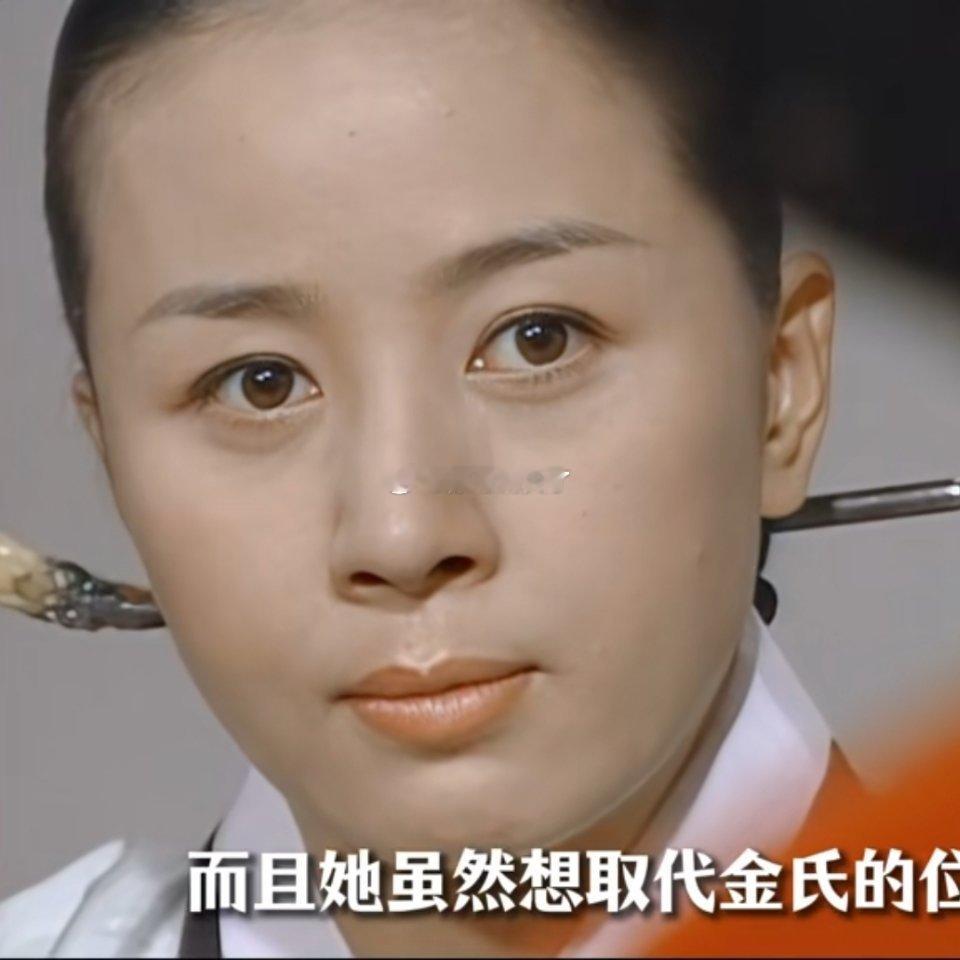 额头填充最隐蔽的技术盲区——到底要选硬的材料还是软的材料❓不同部位，必须匹配不同