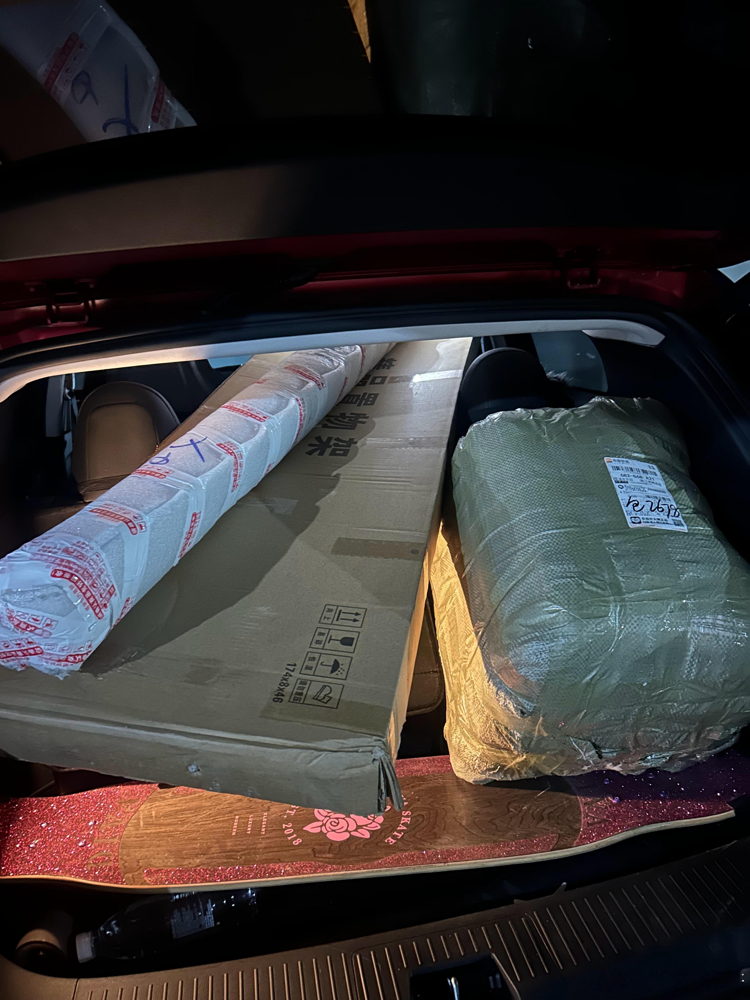 我的“货车”每天都拉满满的货好困好困好困的一天，在半睡半醒的状态下原来会有种舒适