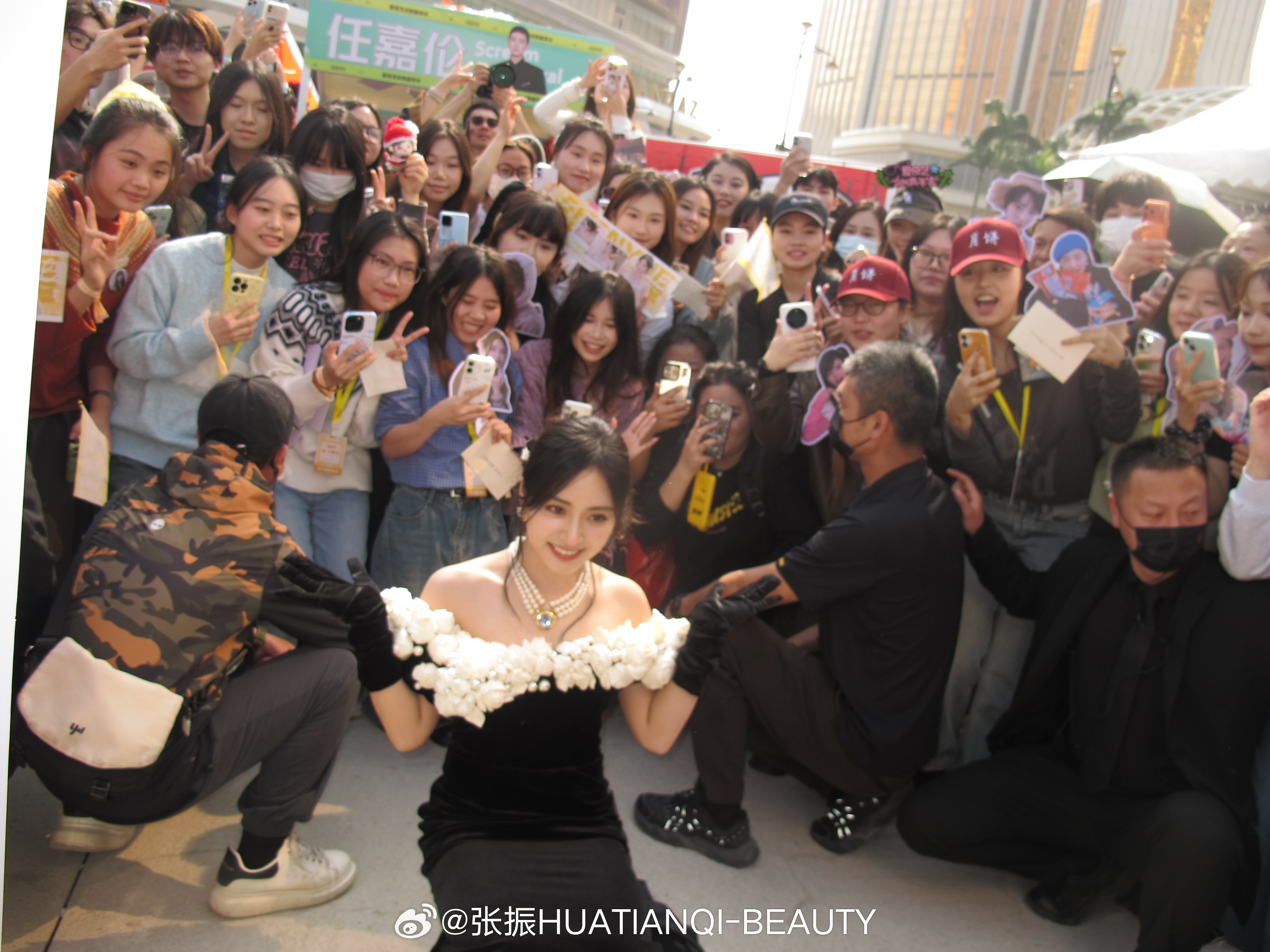 这两个红帽子月饼宝宝也太逗了 火速开团好吗