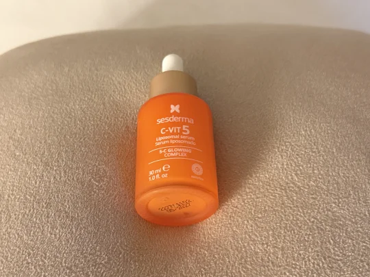 英国🇬🇧买过最恐怖的全脸漂白神器