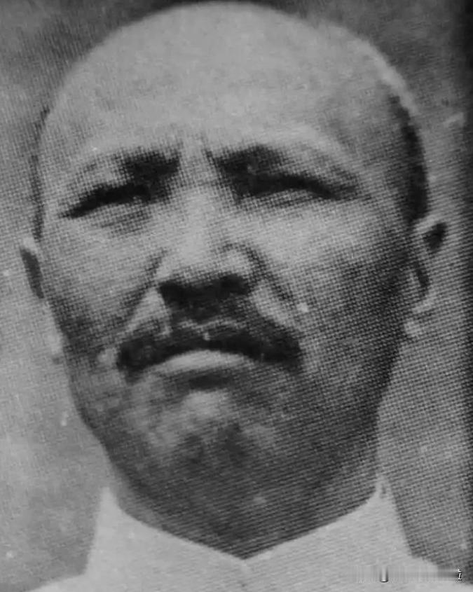 1947年4月，孙殿英在老巢汤阴被解放军包围后，拿出几万黄金分给手下，高级军官每