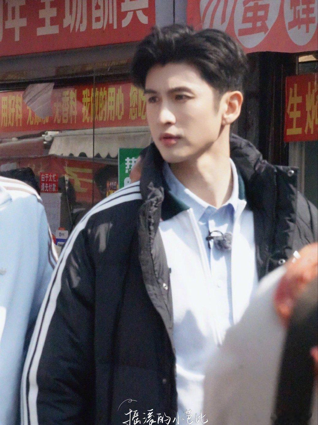 张云龙真的给人一种帅的很踏实的感觉。 