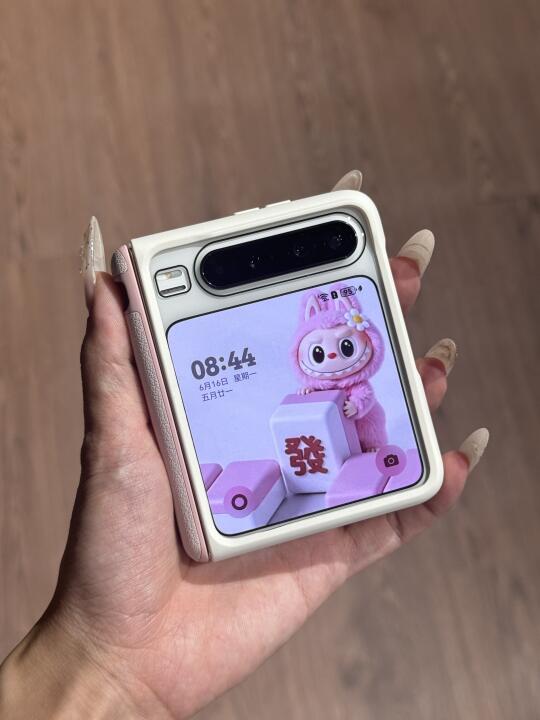 牛‼️大家都去试试官方同款大视窗✨外屏好大