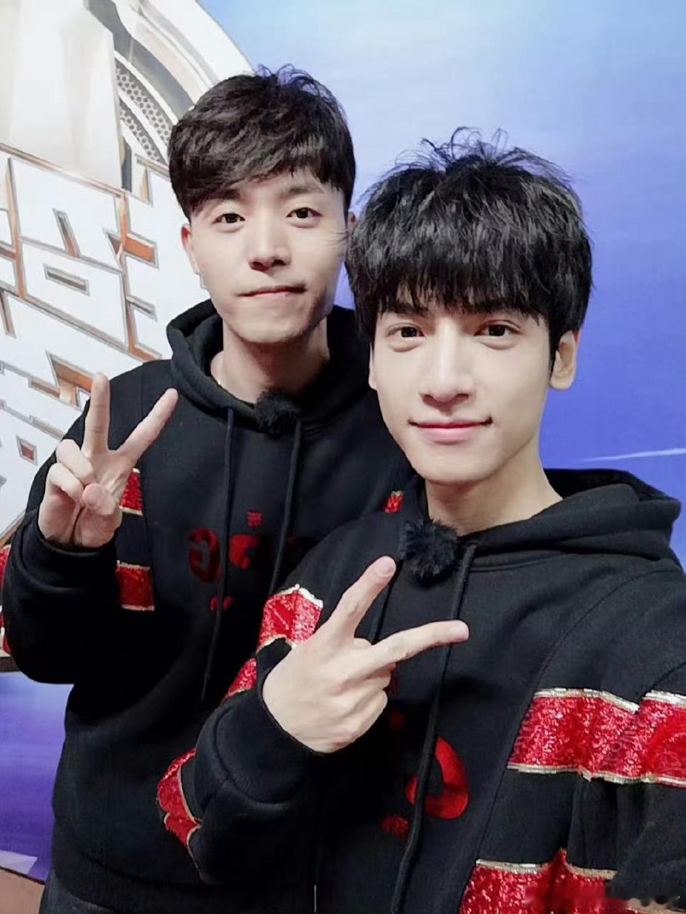 罗云熙&十一，从2018到2025，两个人居然一点都没有变，话说游戏宅男都这么保