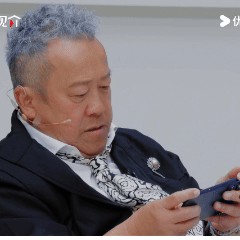 郝蕾说冷暴力妻子的男人该滚出家无限超越班 冷暴力不是不吵架，是连架都懒得吵。郝蕾