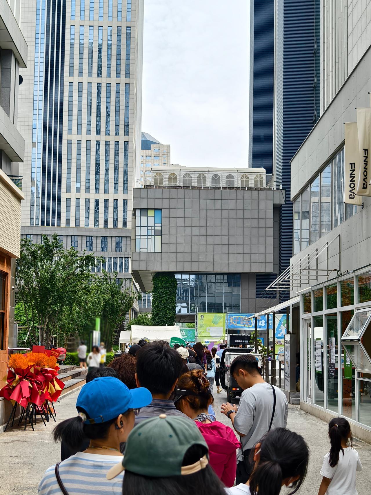 来逛逛好喫咖啡节~
天津市集