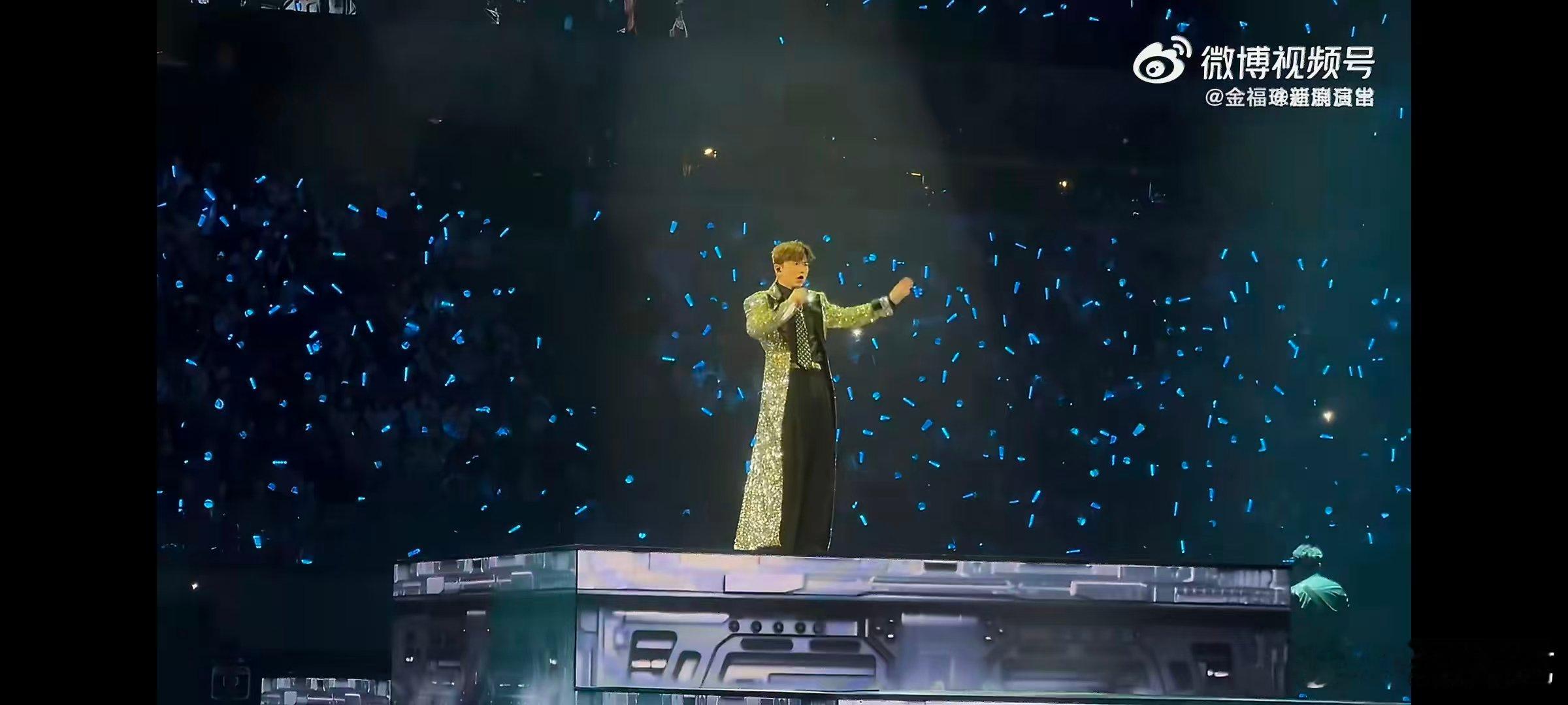 张杰张杰暴风少年演唱会首唱 张杰成都演唱会 张杰《暴风少年》首唱空降成都，全场跟