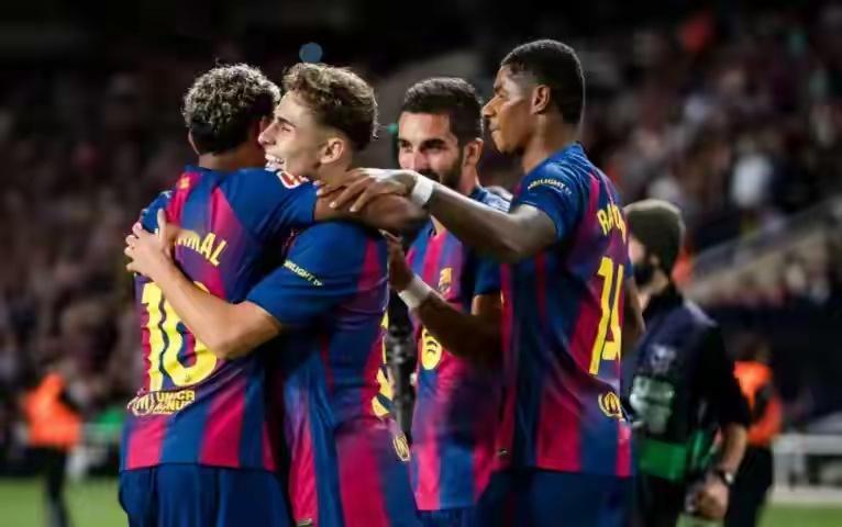 北京时间2月1日凌晨，西甲第22轮结束两场焦点战，巴萨客场3-1击败埃尔切，将主