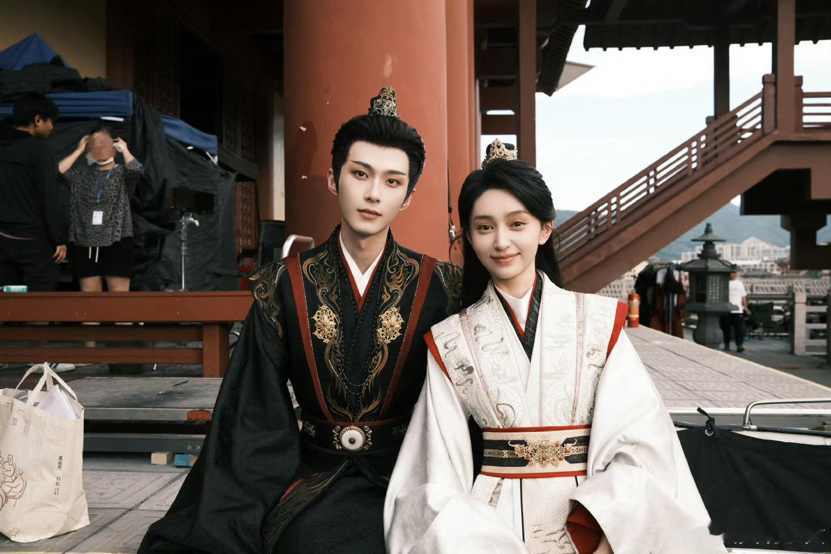 网剧权宠 ║完结打卡║横中古偶║✅1.《执笔》导演张之微的又一力作，感谢导演放弃