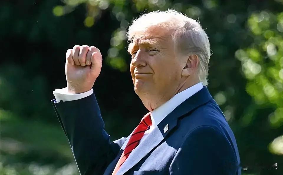 特朗普体检报告出炉，医生称一切“正常”！现年79岁的特朗普，年内接受了两次体检，