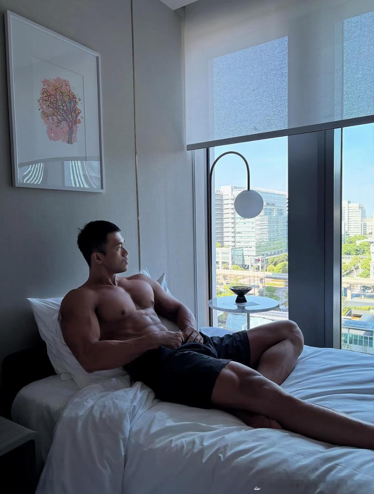 芭比Q嘟周末就这样过去惹抓紧时间PLAY1️⃣下惹～这素尊嘟假嘟惹hoe～
