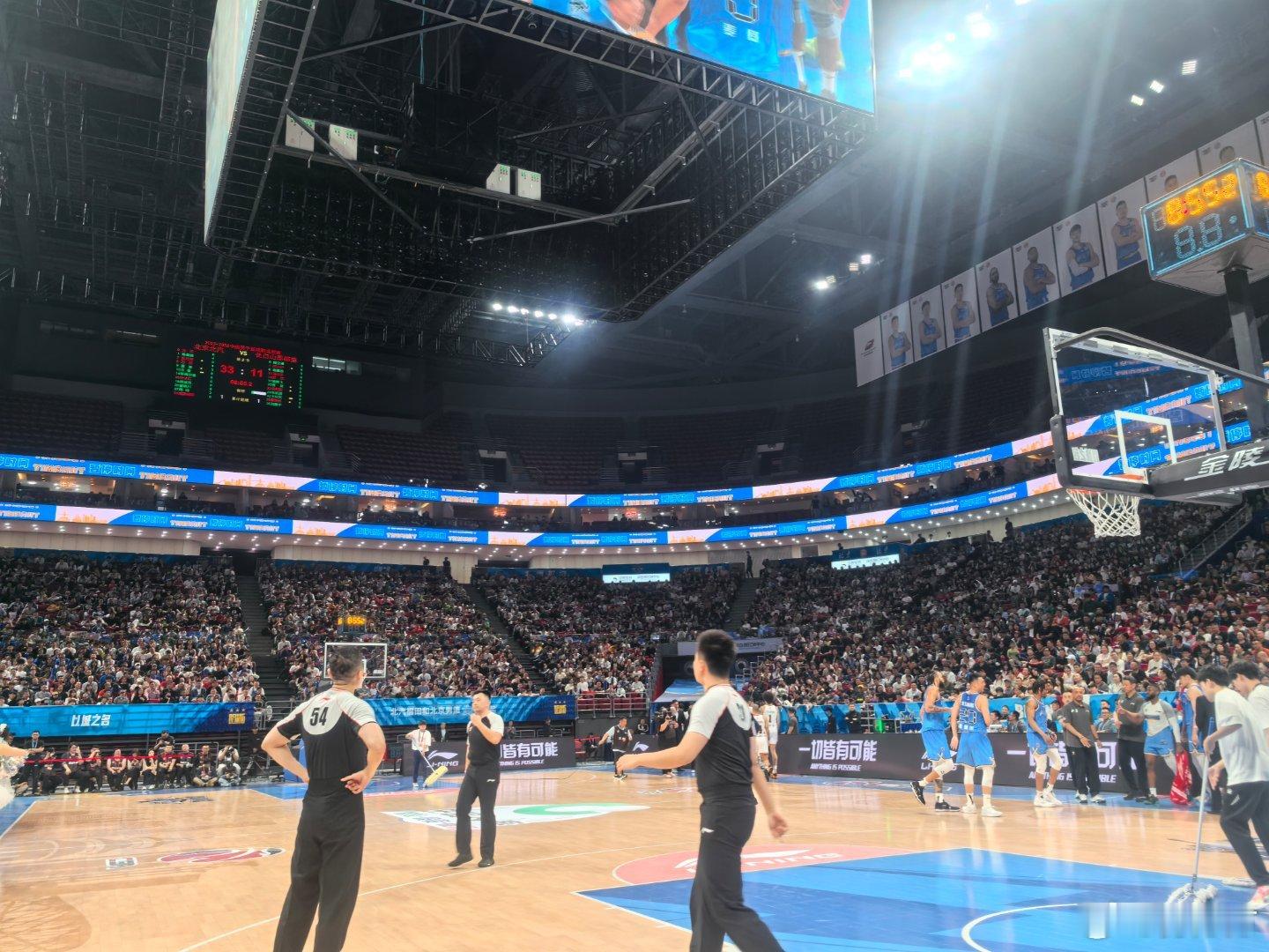 北京男篮vs吉林男篮 首钢终于打出了咱们想象中那种打弱队的比赛。 
