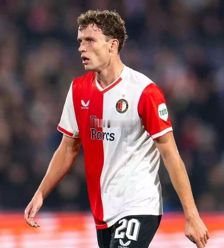 马竞本周将和费耶诺德以及韦弗的经纪人加强联系（Ruben Uria） ​​​