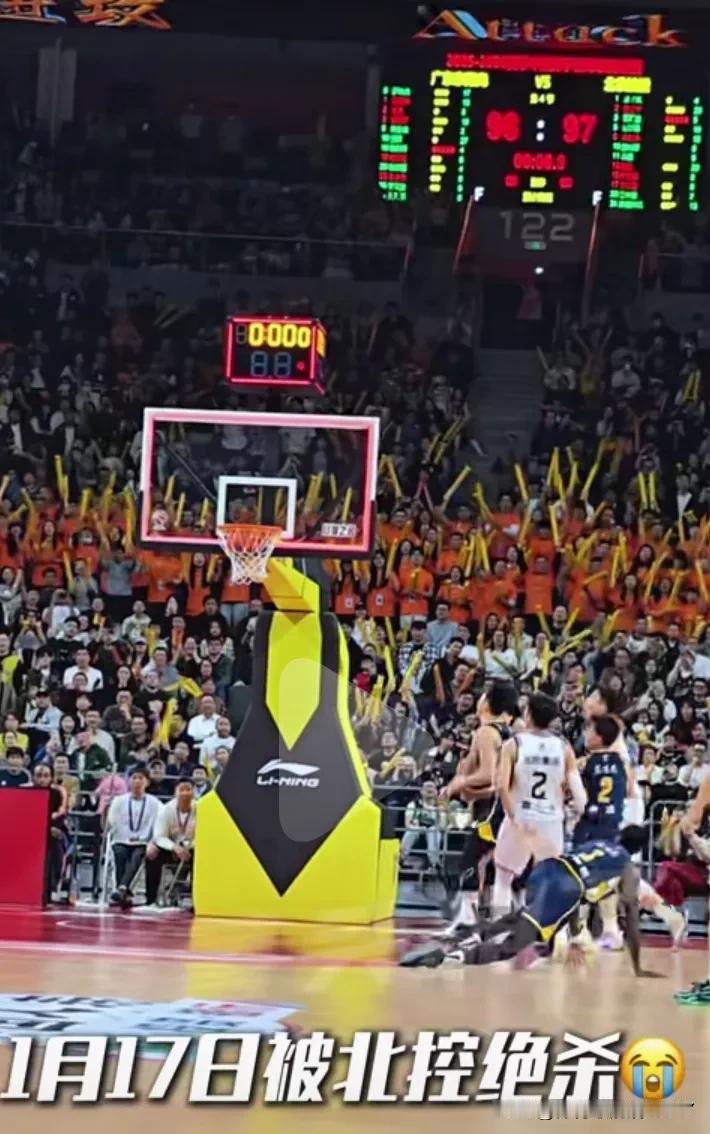 广东今年基本可以确定拿不了冠军！输的这四场比赛，两场被屠杀！两场被绝杀！如此输球