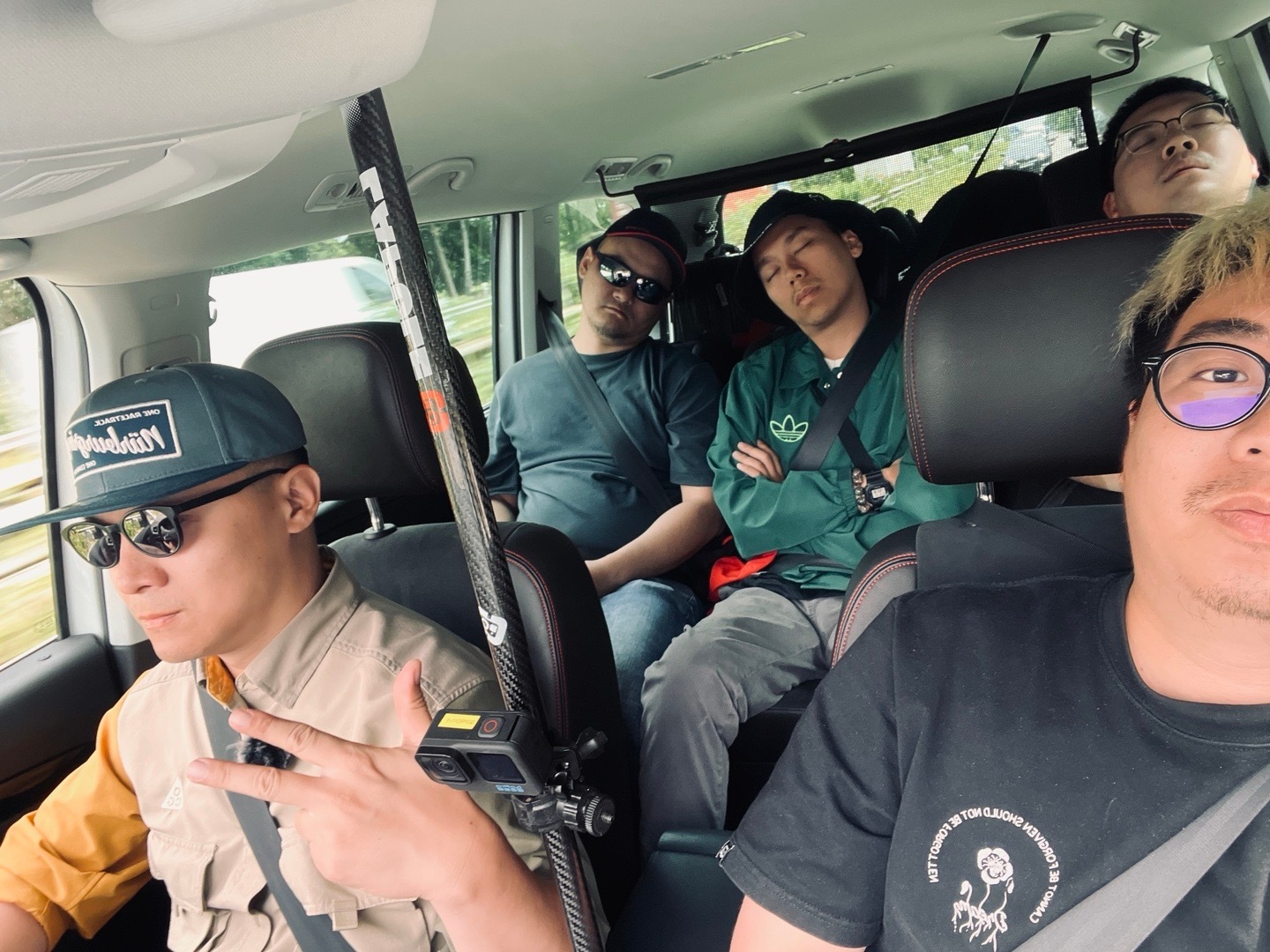 提车！但提不到[苦涩][苦涩]开了6个小时从纽北干到汉堡，被告知虽然货柜开箱了，