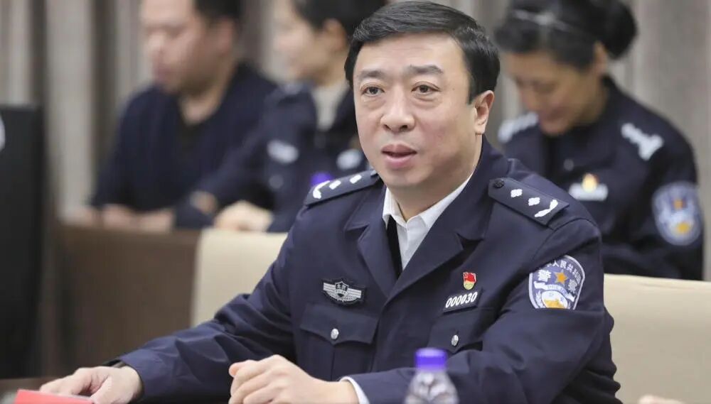 【#董亦军尹春燕贺娇龙等拟获表彰#】6月1日，《人民日报》刊发《关于全国“两优一