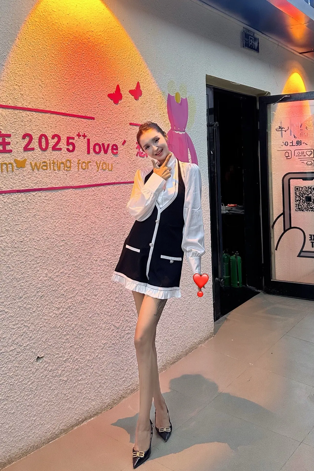 我不会拍马屁，让我不舒服的任何人，任何关系任何东西我会切底远离。