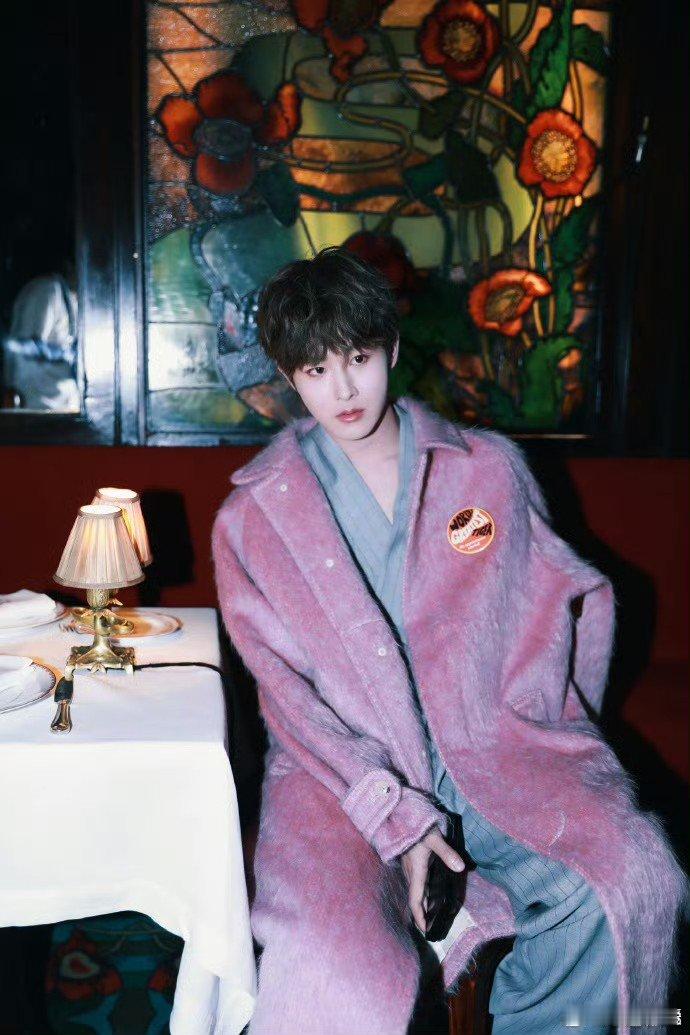 田嘉瑞爆改法式留子田嘉瑞这法式留子造型绝了！满满松弛感，法式氛围感直接拉满，整个