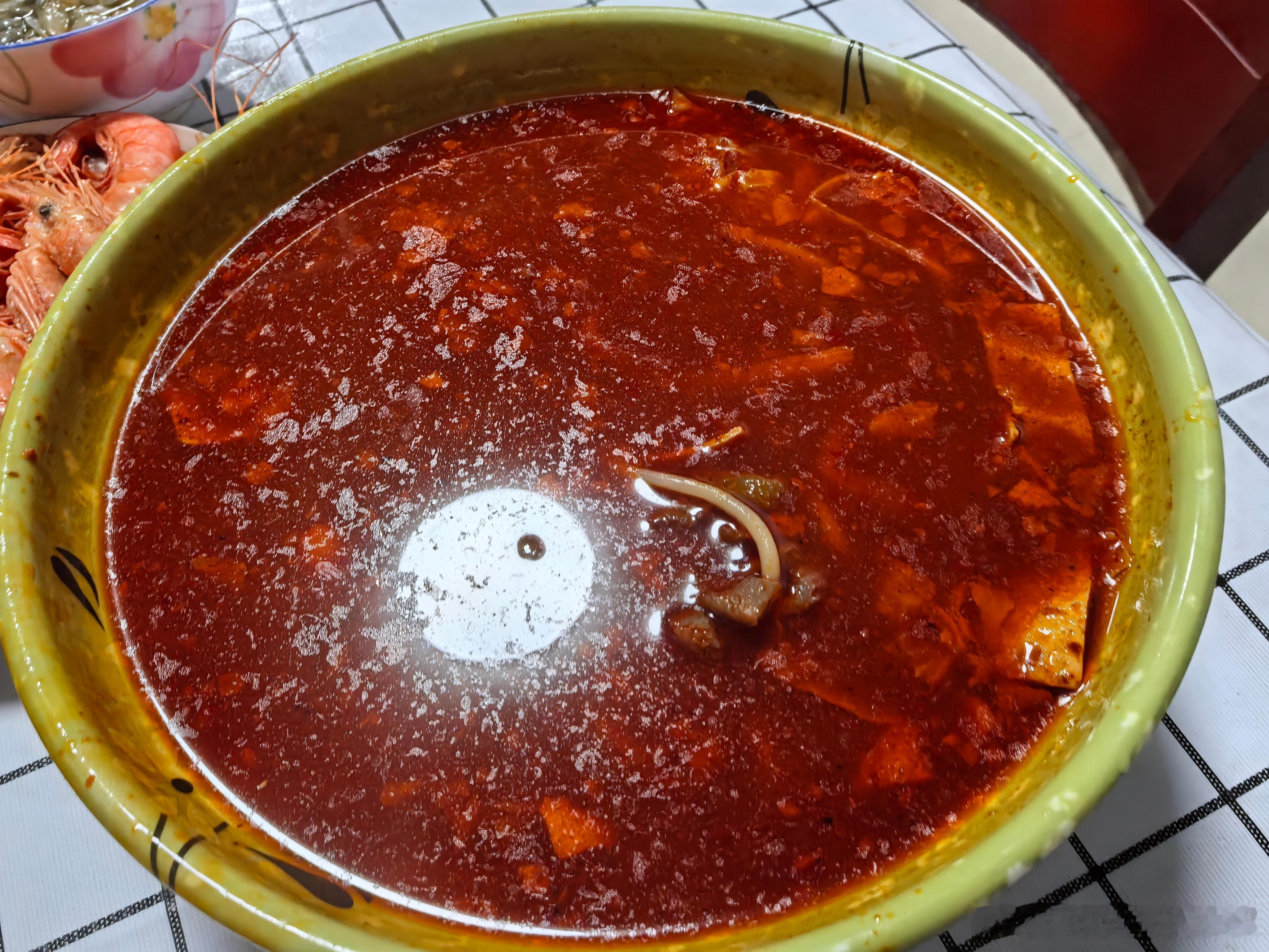 这一碗麻辣味的好欢螺直接给我整懵圈了啊啊啊啊啊啊！这还是没加红油的！檀健次你你你