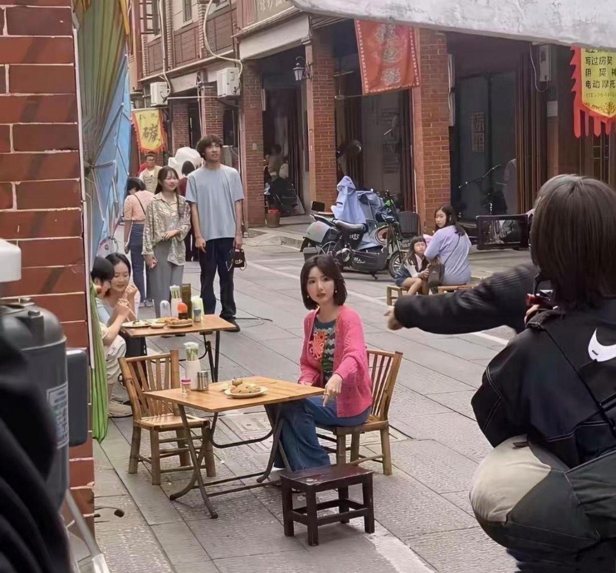 原来毛晓彤长这样啊！这才是真实的线下图 ​​​