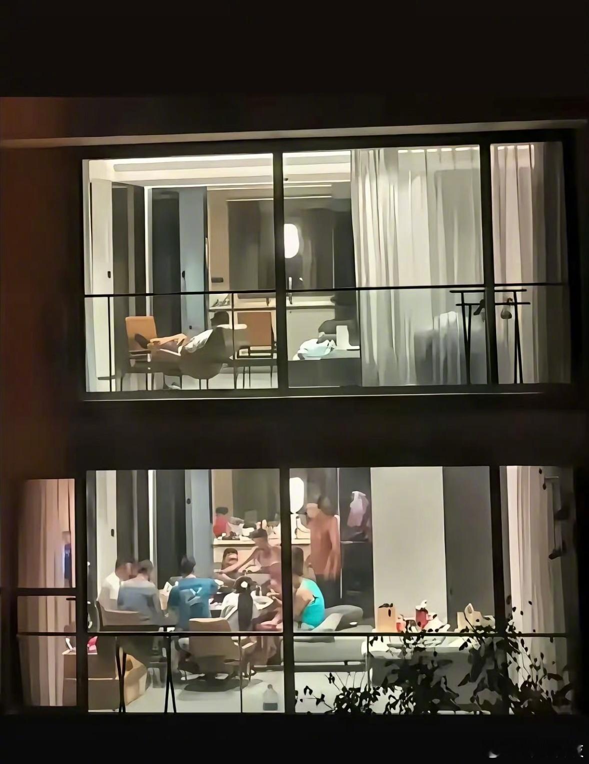 楼上还是楼下，你更喜欢哪种生活 ​​​