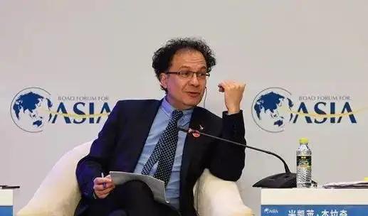意大利前副部长酸中国：女性深夜上街被抢的“权利”都给弄没了？
说这话的米歇尔·杰