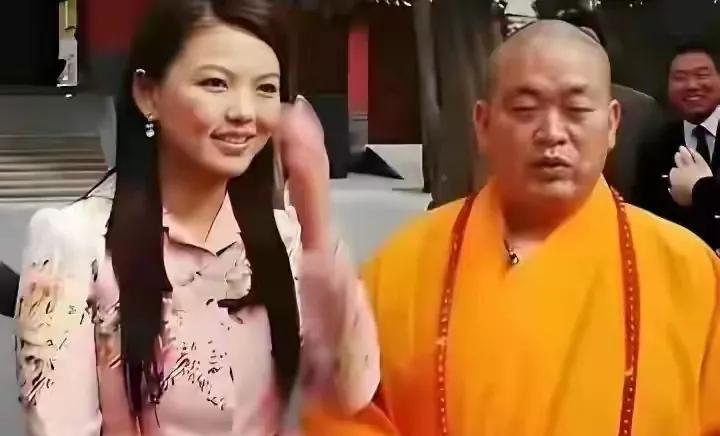 李湘到现在还不明白现在错那了，现在的社会贫富差距大到天地之隔，阶层矛盾已水火不容