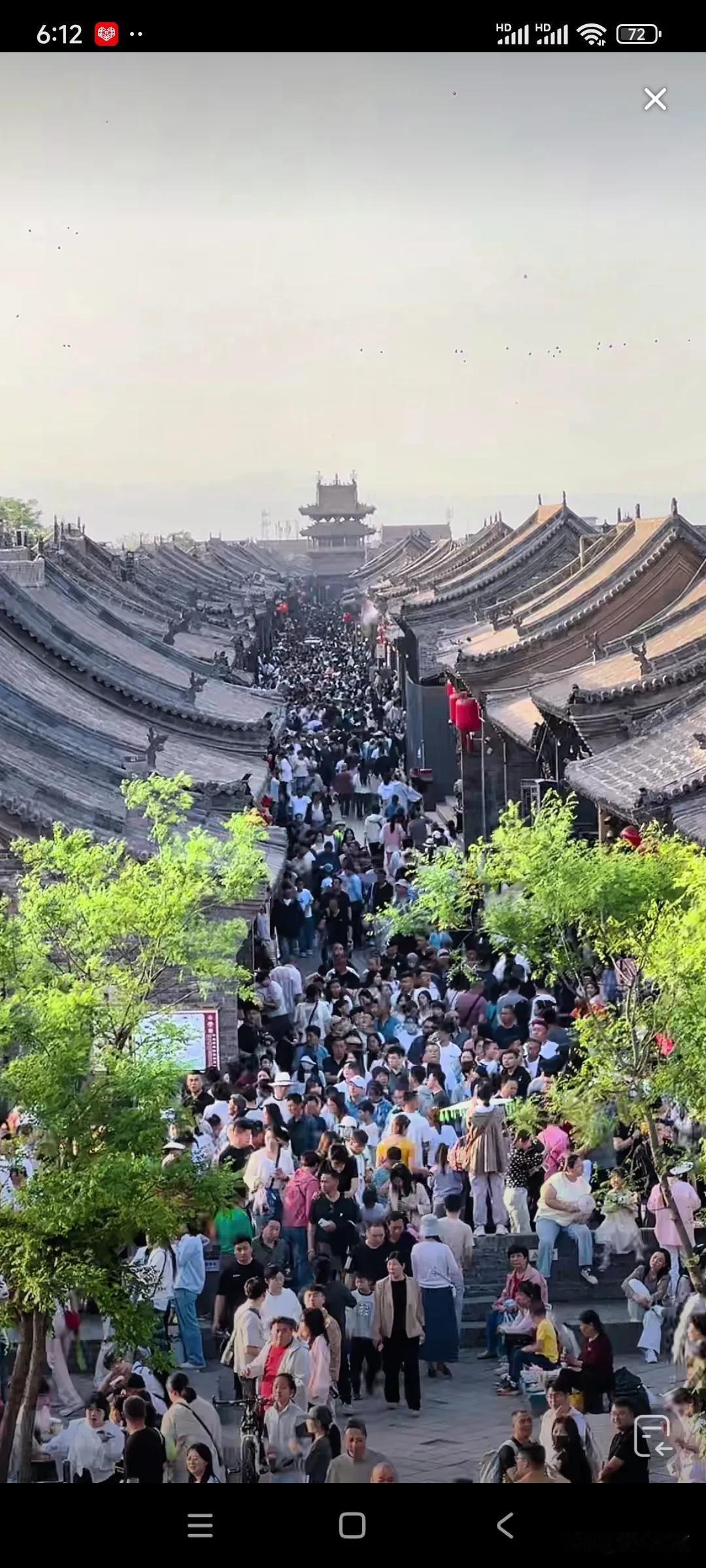 五一节，高速免费，都倾巢而出，今天上午弟弟从大同回来，高速路上堵了两个多小时。再