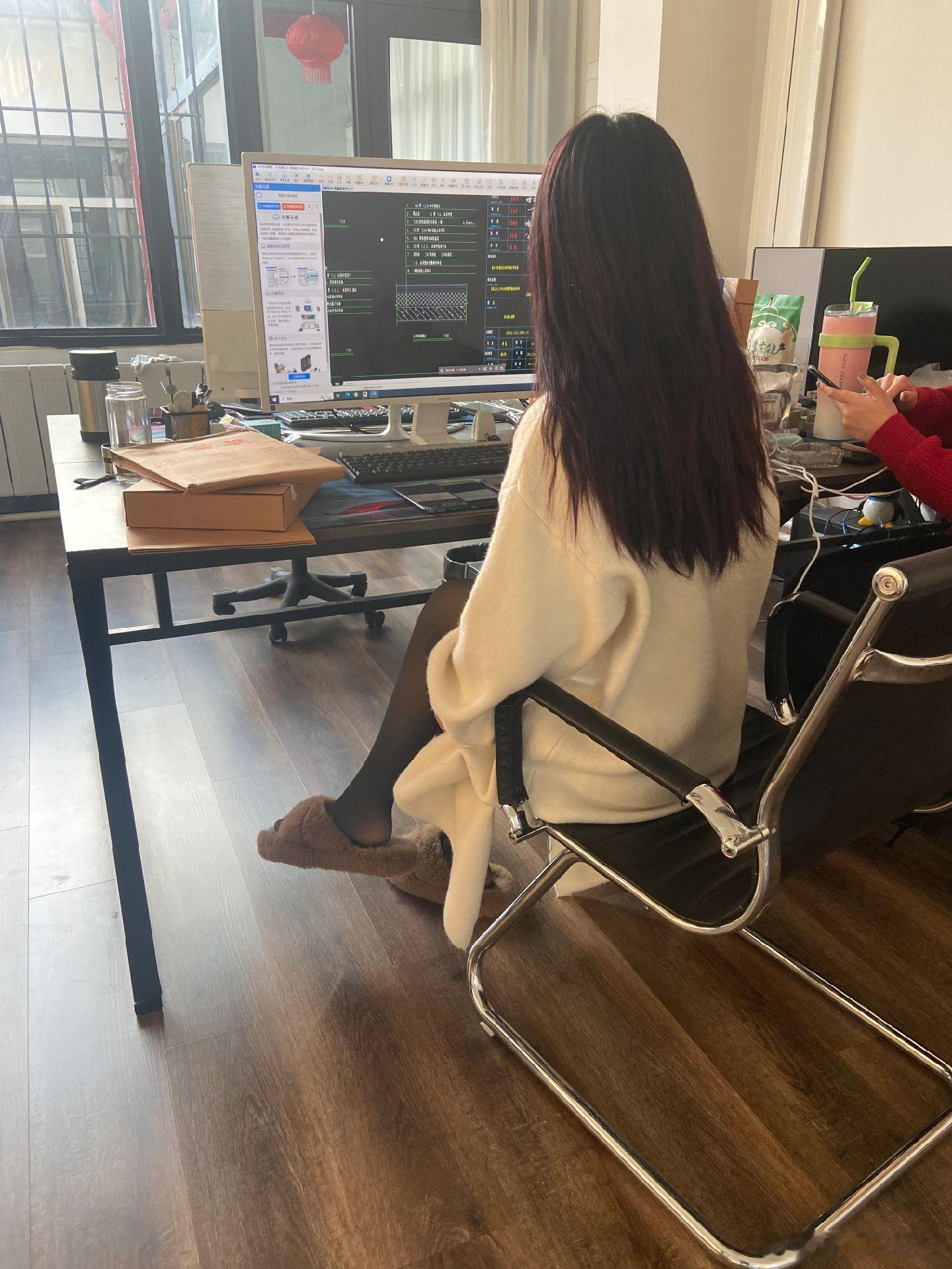 来加班啊 ​​​