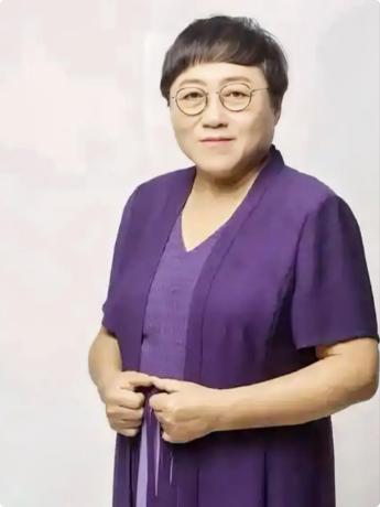 性学专家李银河说：“在两性关系的真相里，男人只要性满足，这世界就是天堂；而女人不