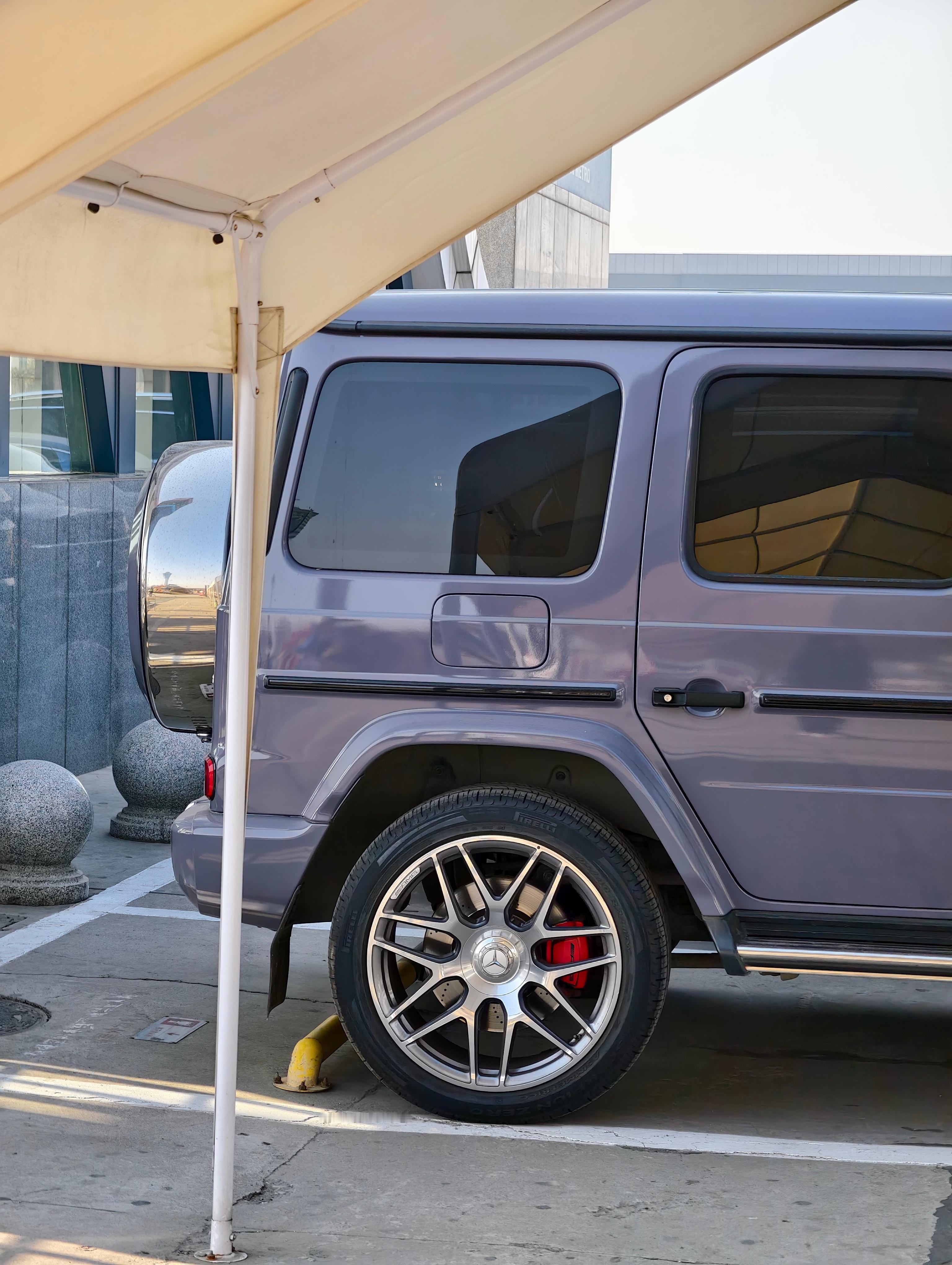 真好看啊！这个车🤩每个男人的梦想座驾都是大G就像每个男人的初恋都叫沈佳宜 咸阳