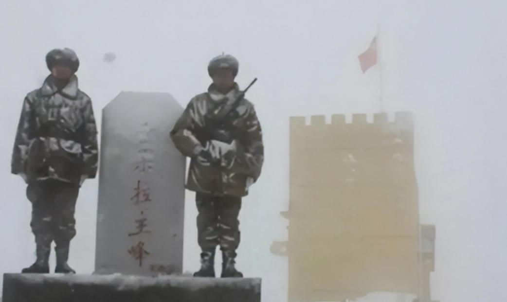 “为什么不给边防战士修一个玻璃哨所呢？”看到边防战士在海拔 5000 多米、零下