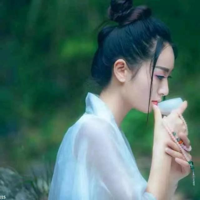 古风少女，静谧自然，一抹淡雅