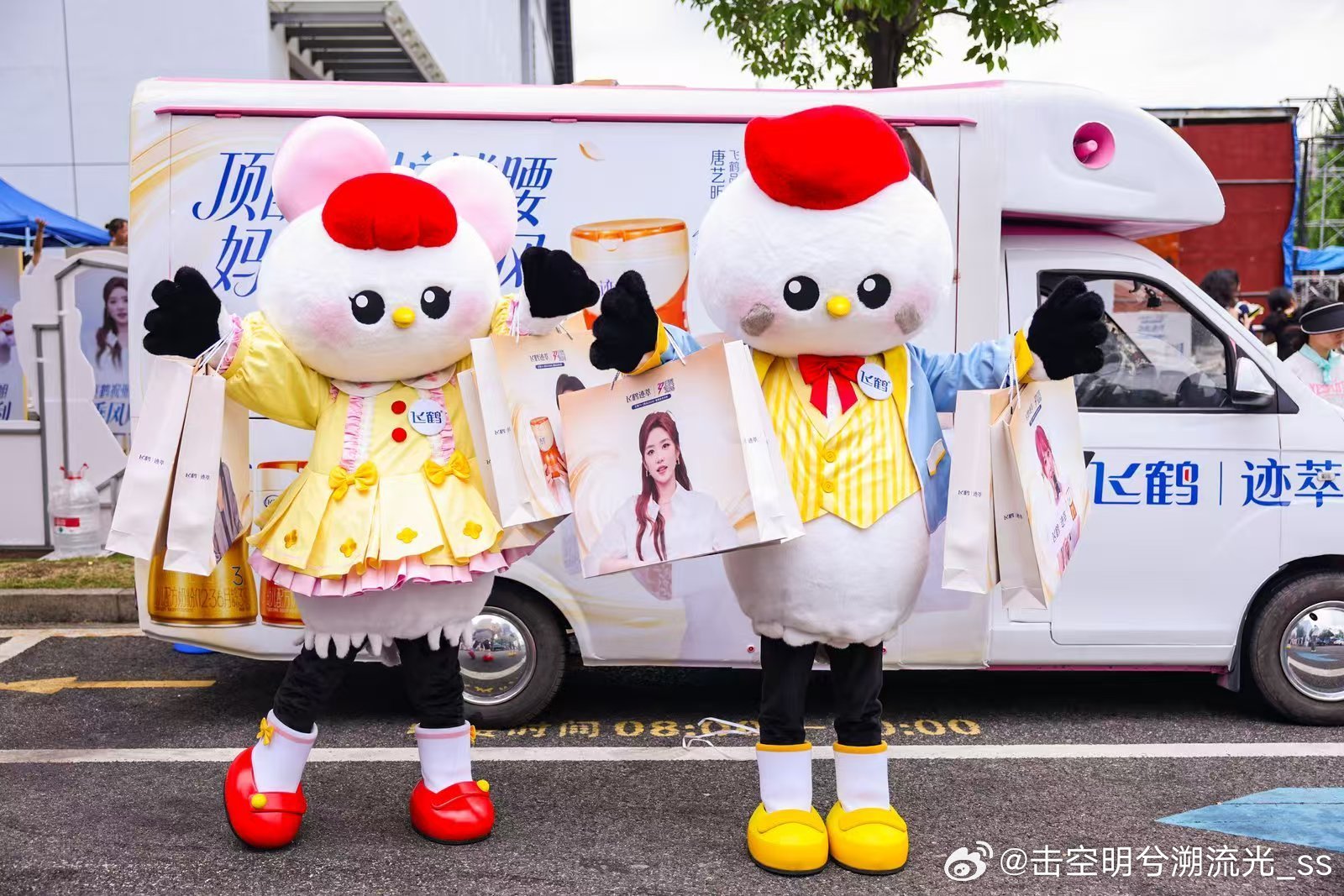 张月团928票 恭喜张月团五公演绎《Camera ready》拿下928分！一镜