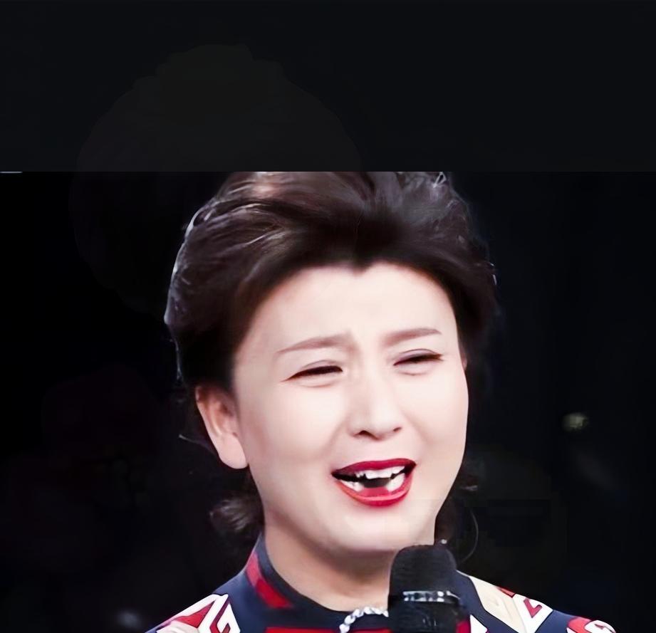 听说辽宁卫视现在为了春晚那张节目单，头发都要愁秃了？
本来定好的闫学晶，偏偏赶在