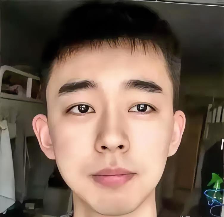 细看耿同学直播：口才天赋拉满，亮眼之下也藏着明显短板
 
最近看了几集耿同学的直