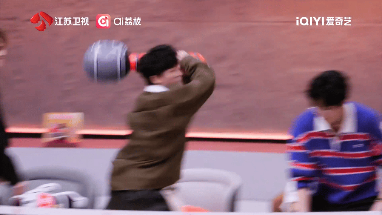 我嘞个去……我还没睡……我早上怎么起得来？每天缺睡眠……刘宇宁 。刘宇宁音乐缘计